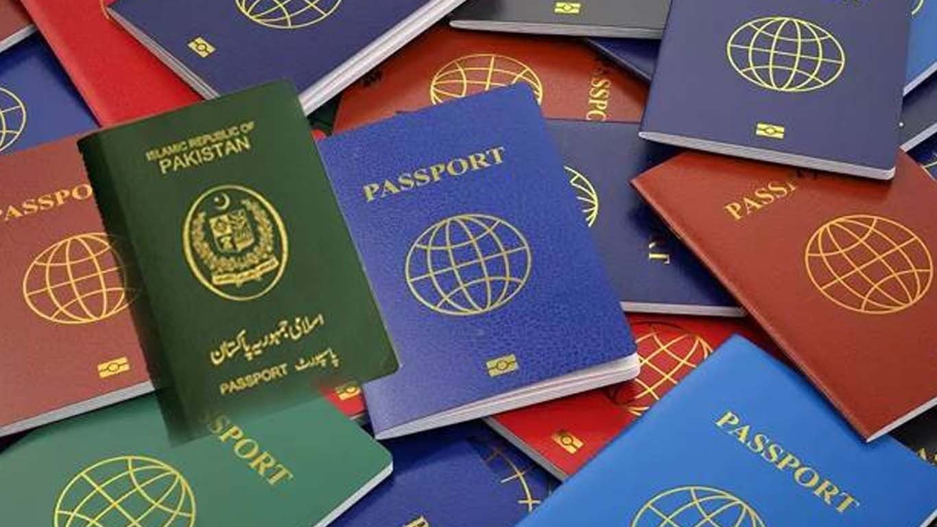 دنیا کے طاقتور ترین پاسپورٹس کی فہرست جاری، کونسا مسلم ملک سب سے آگے؟