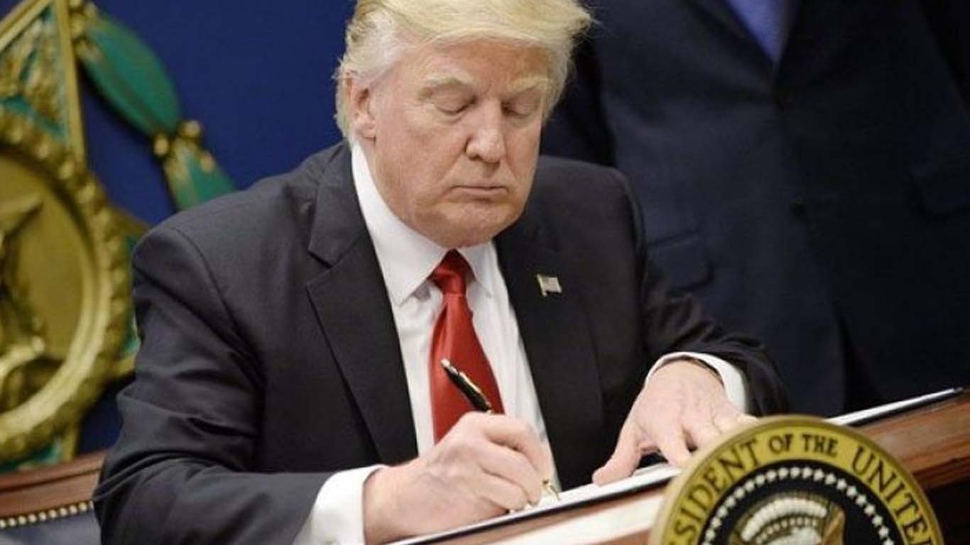 ٹرمپ نے مزید 20 ممالک کے شہریوں پر سفری پابندیاں لگا دیں