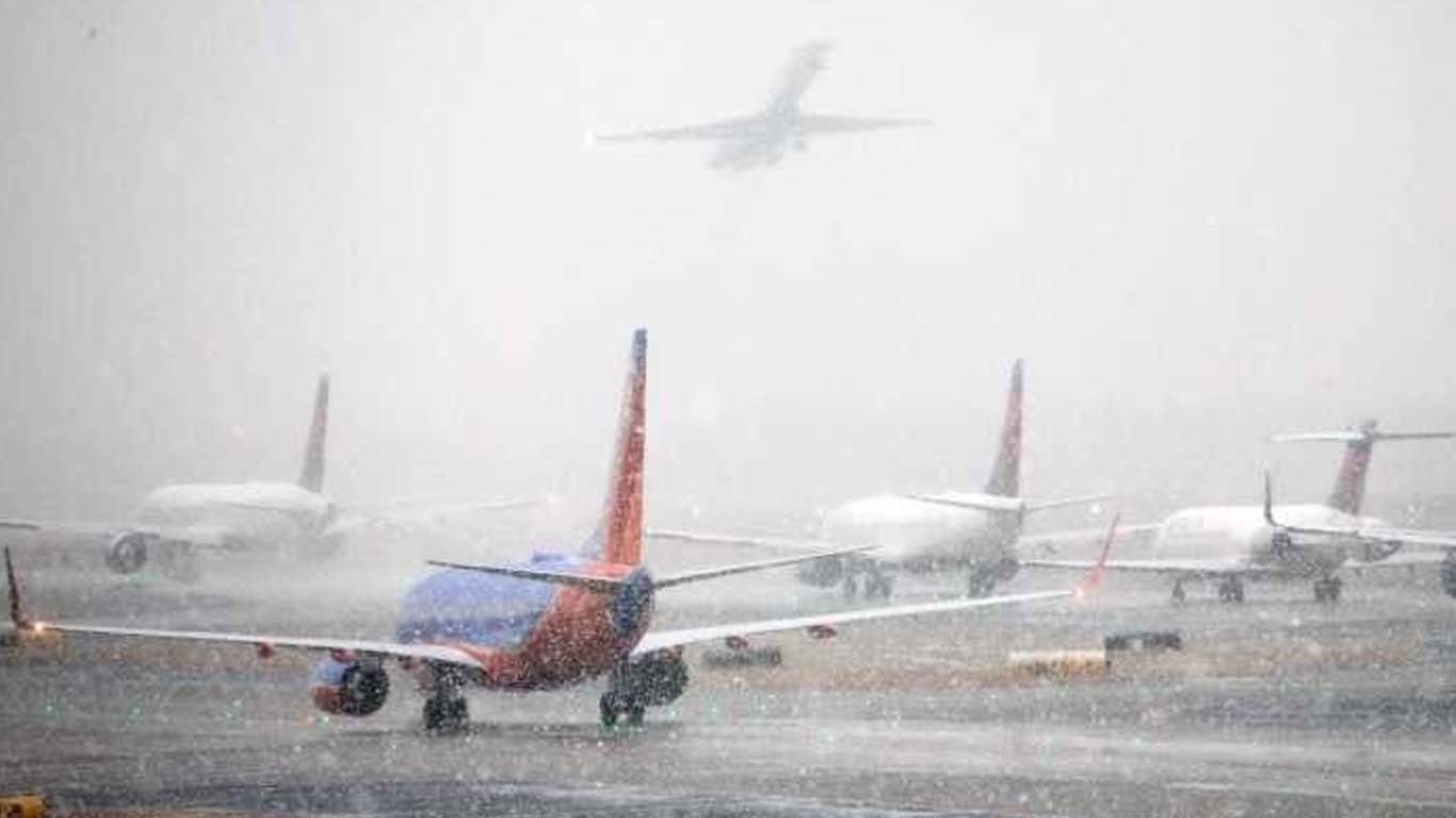 دبئی، بارش کے بعد ورک فرام ہوم نافذ، فلائٹ آپریشن متاثر