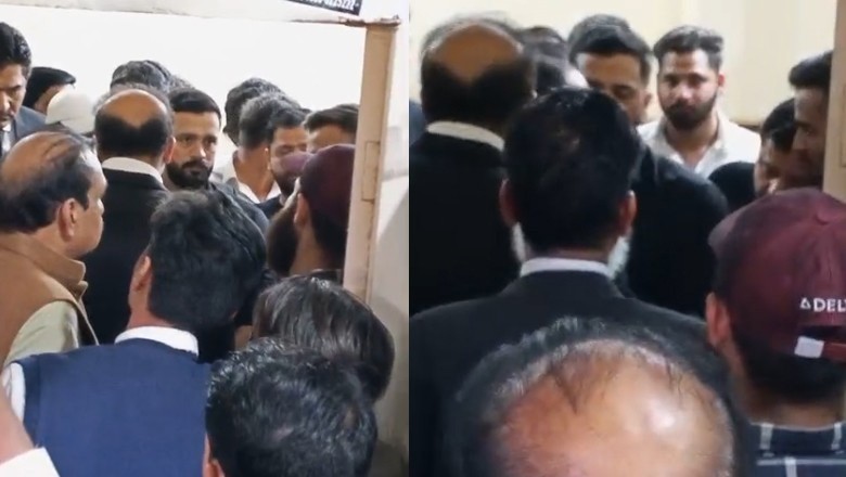 توہین مذہب مقدمے میں رجب بٹ کو کراچی کی عدالت سے بھی ریلیف مل گیا