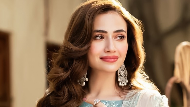 ثنا جاوید کو بات سمجھے بغیر جواب دینے پر تنقید کا سامنا