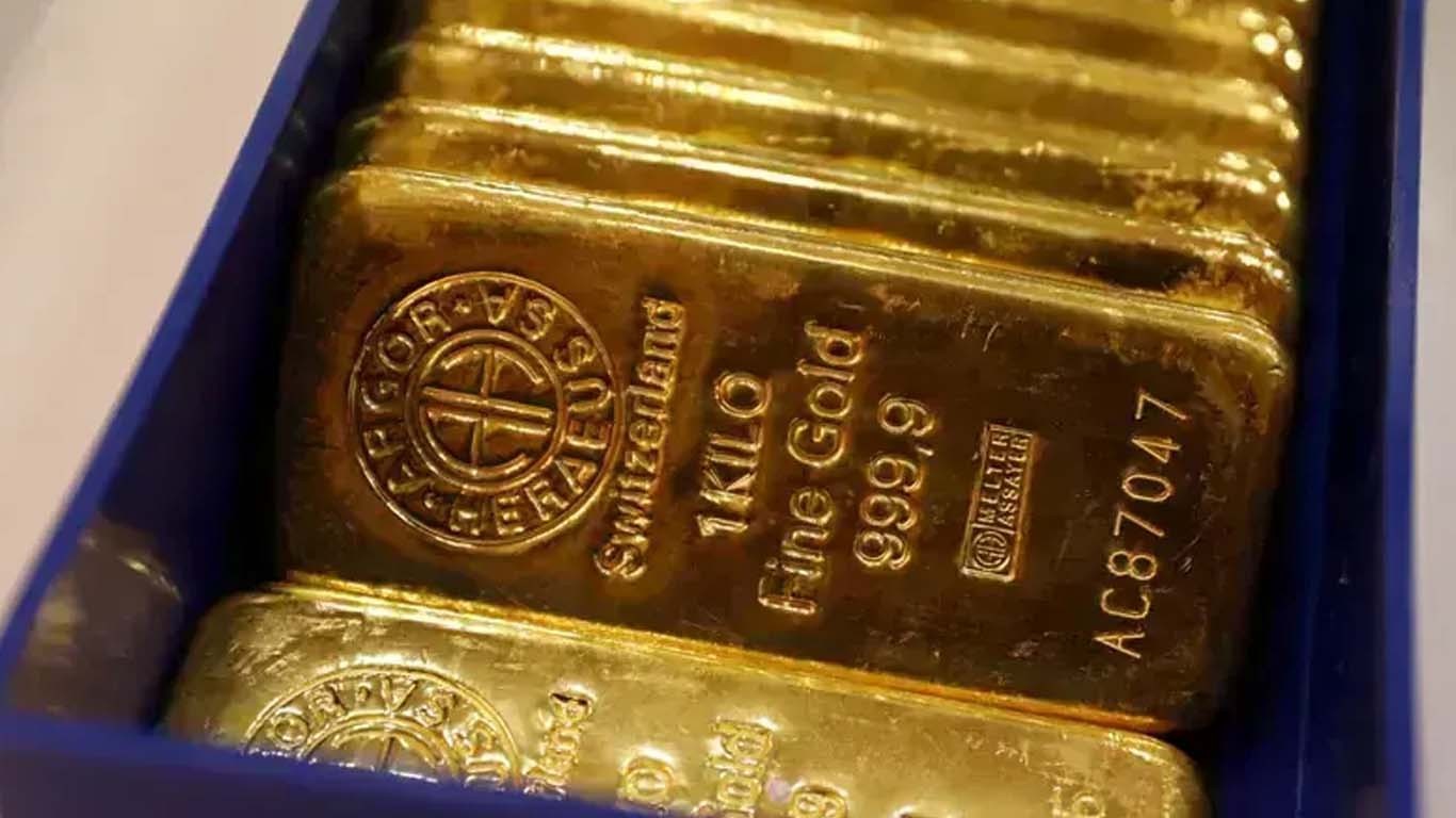 سونے کی قیمت میں بڑے اضافے کے بعد آج معمولی کمی