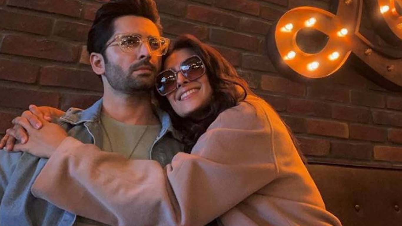 عائزہ خان نے زندگی کی 35بہاریں دیکھ لیں