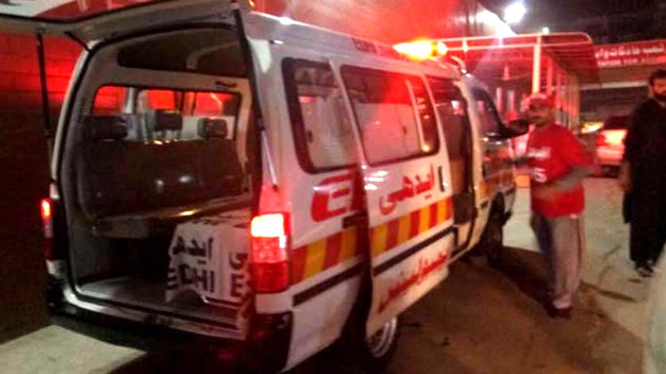 کراچی: تیز رفتار واٹر ٹینکر نے موٹر سائیکل سواروں کو کچل دیا