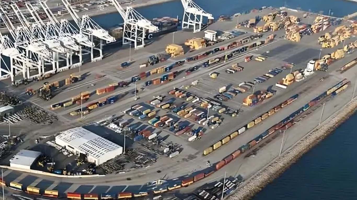 چاہ بہار بندرگاہ سے دستبرداری، بھارت کے ایران سے تعلقات کا پردہ فاش