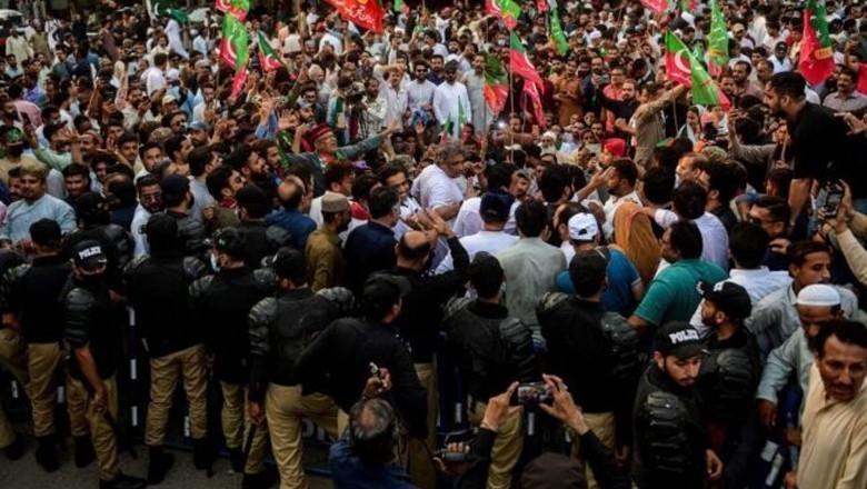 8 فروری کال، کراچی میں پی ٹی ائی کے 180  سے زائد کارکنان گرفتار