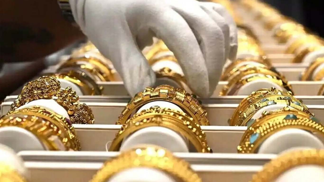 آج بھی سونے کی قیمت میں ہزاروں روپے کا اضافہ ہوگیا