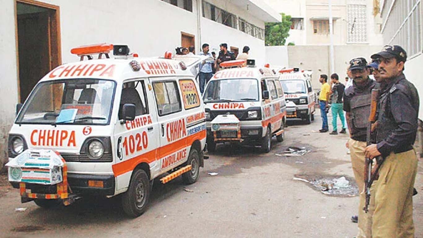 تیز رفتار ڈمپر کی ٹکر، رکشہ ڈرائیور جاں بحق