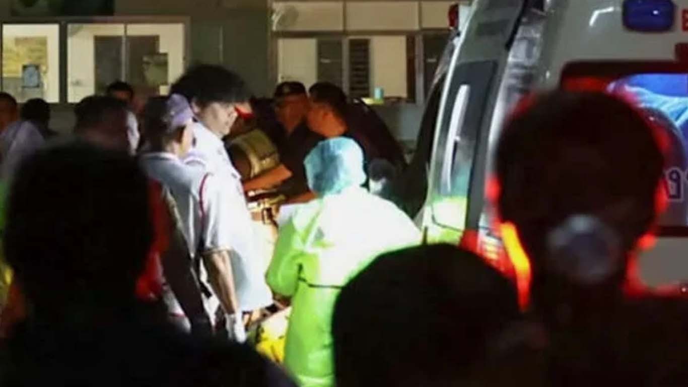 اسکول میں فائرنگ سے خاتون پرنسپل جان سے گئی