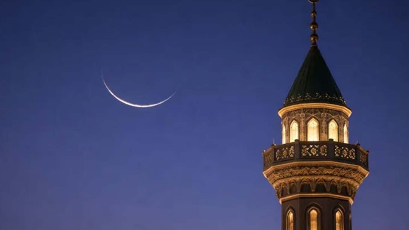 ملک میں رمضان المبارک کا چاند نظر آگیا، کل پہلا روزہ ہوگا