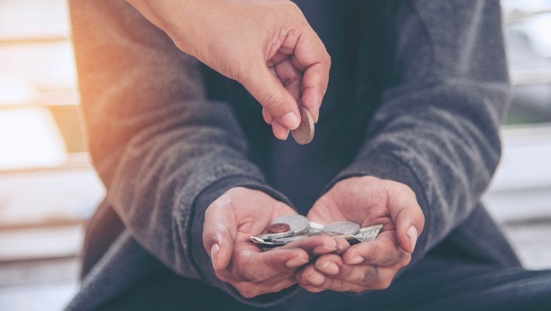 سوشل میڈیا پر بھیک یا زکوہ مانگنے پر لاکھوں روپے جرمانہ اور قید ہوگی