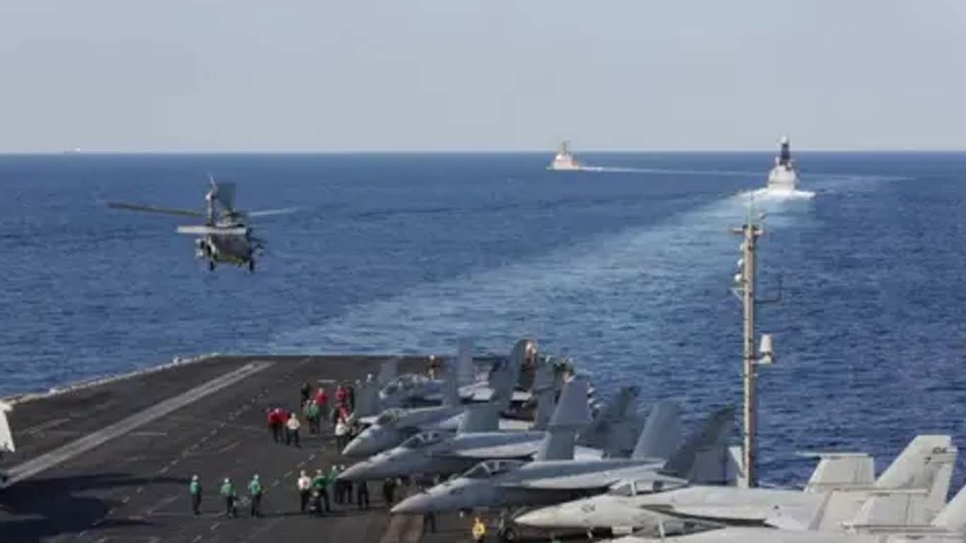 ایران نے امریکی ایئر کرافٹ کیریئر یو ایس ایس ابراہم لنکن پربیلسٹک میزائل داغ دیئے