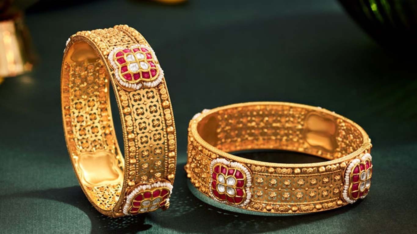 سونے کی قیمت میں 10000 روپے کمی ریکارڈ