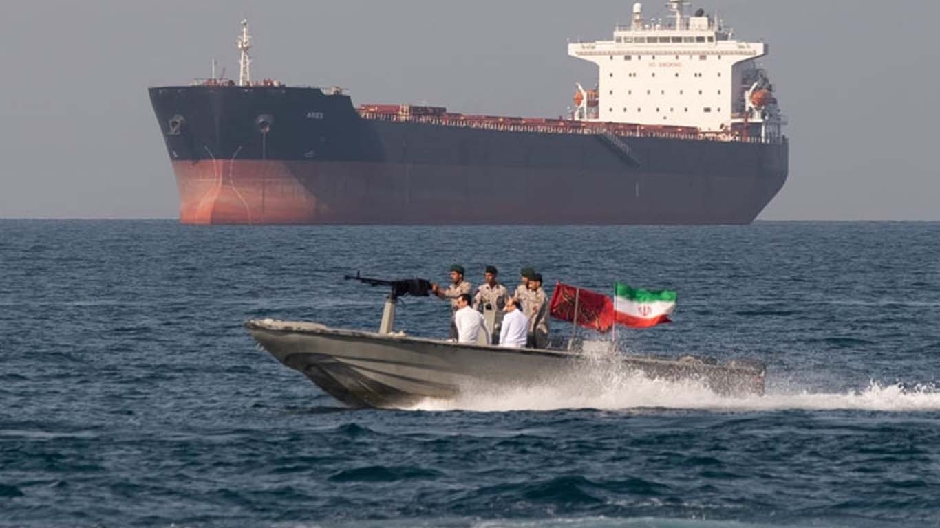 بحرین کی آبنائے ہرمز میں طاقت کے استعمال کیلئے عالمی منظوری کی تجویز