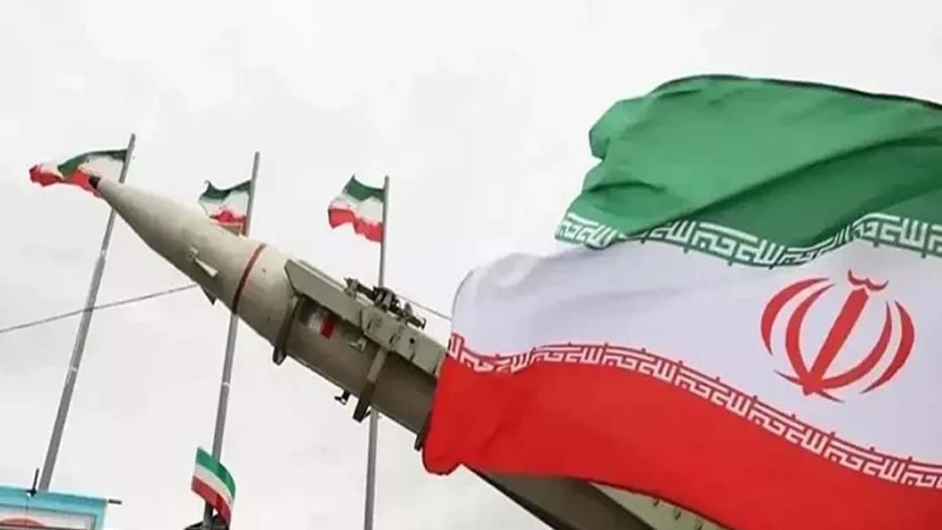 میدانِ جنگ میں خاموشی کے دوران بھی انگلی ٹریگر پر ہے، پاسدارانِ انقلاب