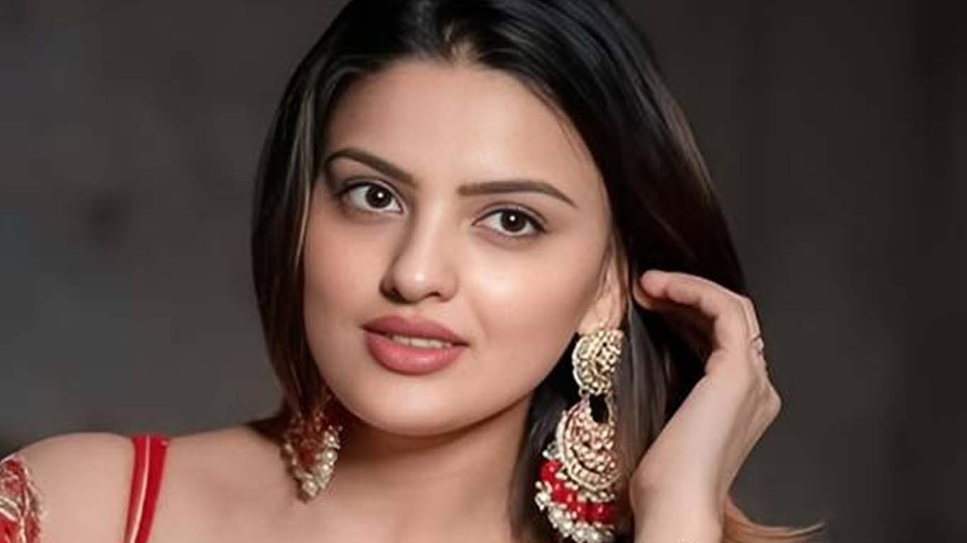 بھارتی اداکارہ 30 برس کی عمر دل کا دوڑہ پڑنے سے چل بسیں