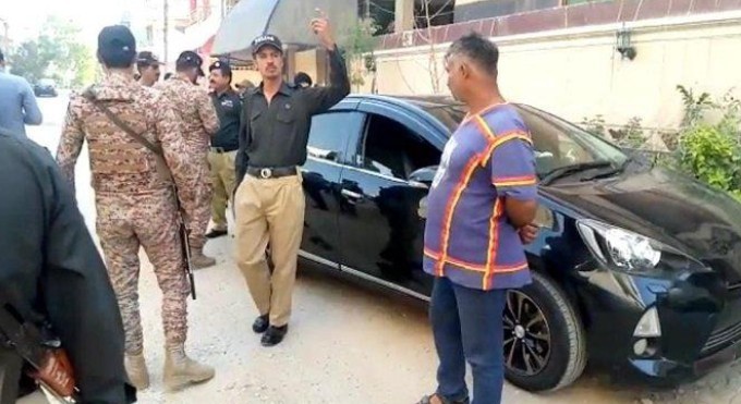 کراچی، گلستان جوہر میں گھر میں گھس کر 43 لاکھ کی ڈکیتی