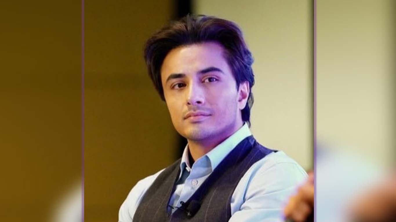 علی ظفر کا شاہ رخ خان سے متعلق بڑا انکشاف