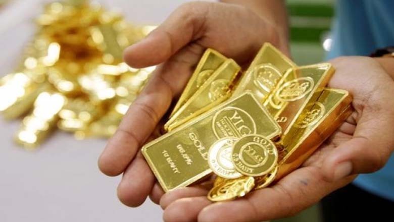 سونے کی قیمت میں 8 ہزار سے زائد کی کمی