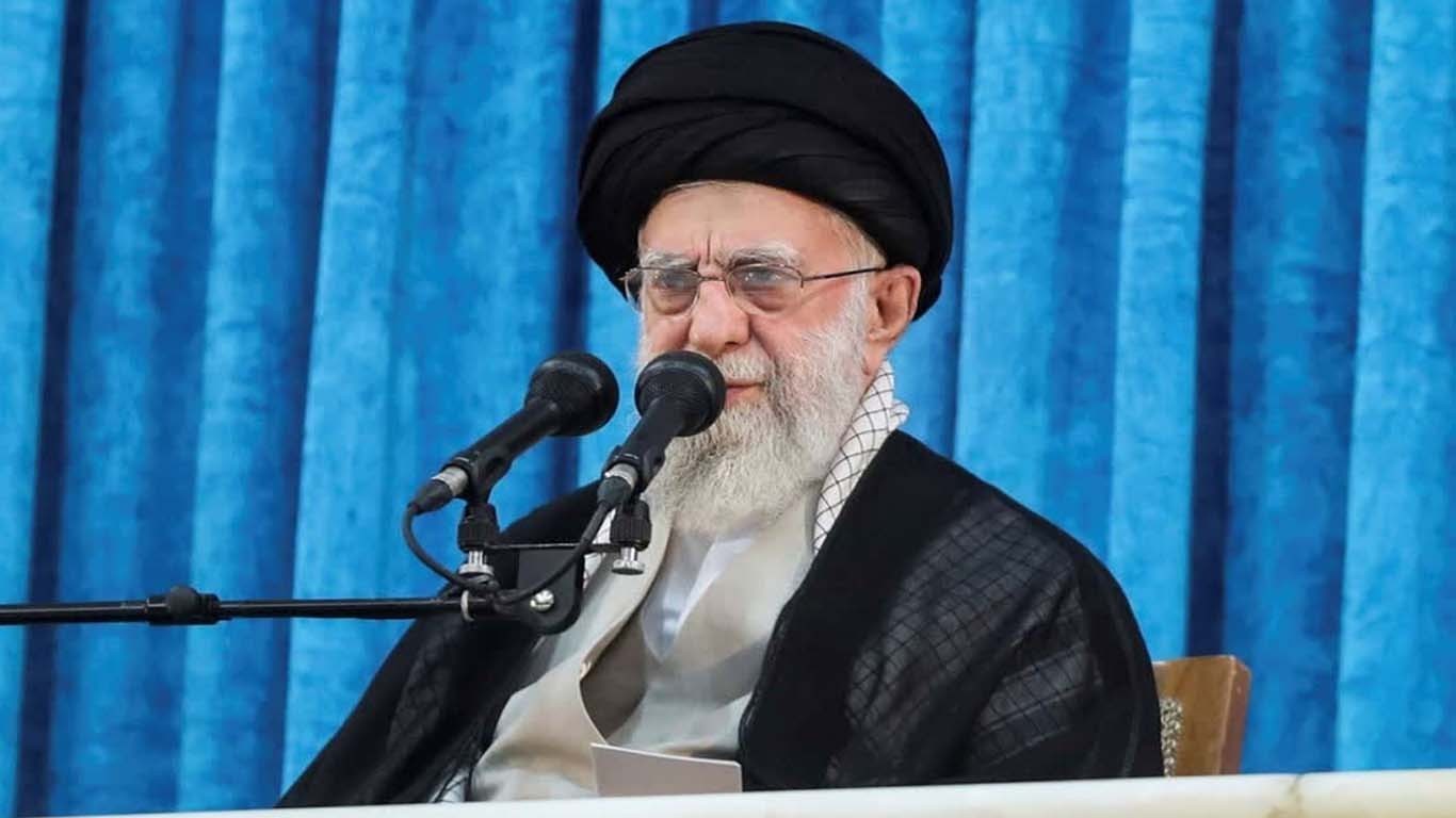 علی خامنہ ای کی نماز جنازہ ادا کردی گئی، برطانوی اخبار کا دعویٰ