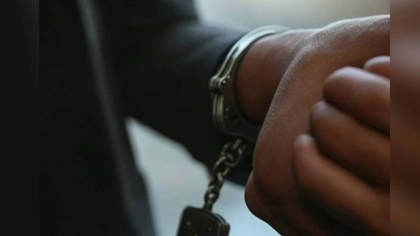 کراچی، خاتون کو نازیبا اشارے کرنے والا پڑوسی گرفتار