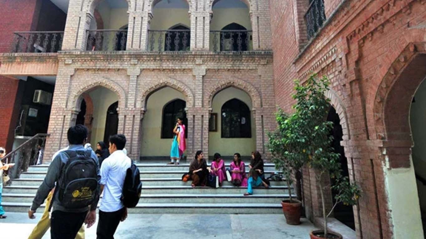 سرکاری و نجی کالجوں اور جامعات میں تعطیلات کا اعلان کردیا گیا