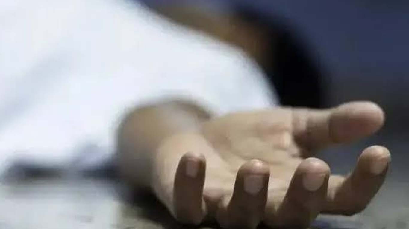 کام کا جھانسا دے کر لڑکی سے اجتماعی جنسی زیادتی اور قتل