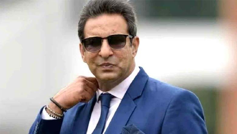 انتقال کی افواہیں، وسیم اکرم کا شدید ردِعمل سامنے آگیا