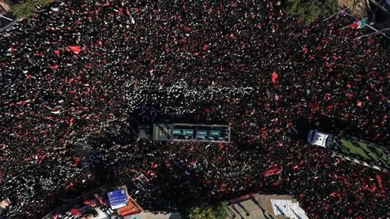شہید علی خامنہ ای کا جنازہ انسانی تاریخ کا سب سے بڑا جنازہ قرار