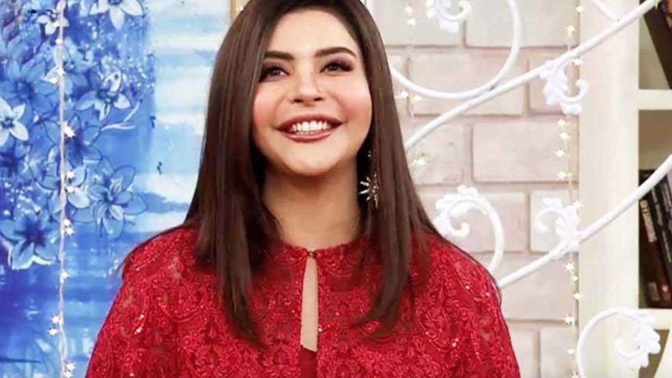 ندا یاسر نے شادی شدہ مردوں کو ماں باپ سے ملنے والی مالی معاونت کی مخالفت کردی