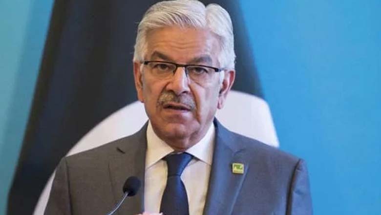 خواجہ آصف نے عمران خان کو نجی اسپتال منتقل کرنے کے فیصلے کی مخالفت کردی