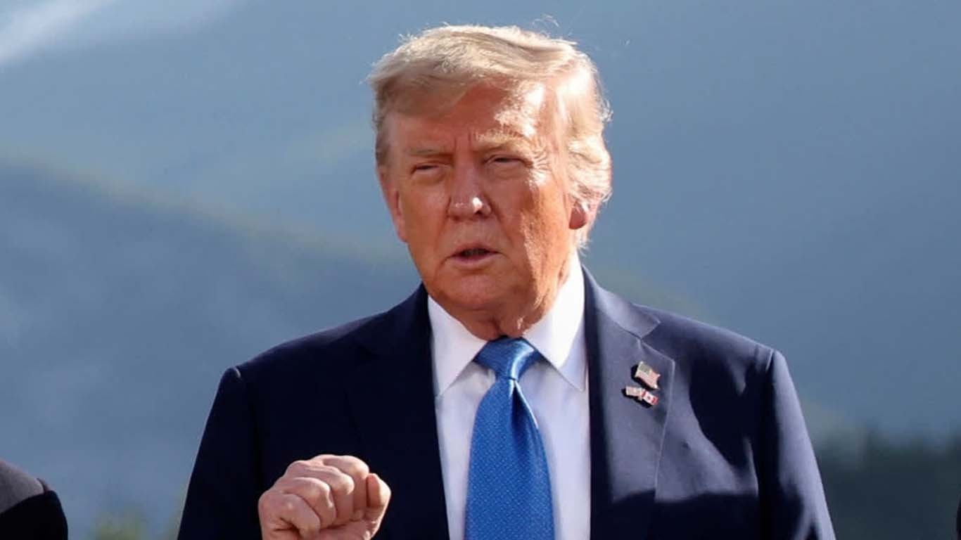 ٹرمپ کی ایران کو اقتصادی جنگ کی دھمکی؛ عالمی منڈی میں پیٹرول مزید مہنگا