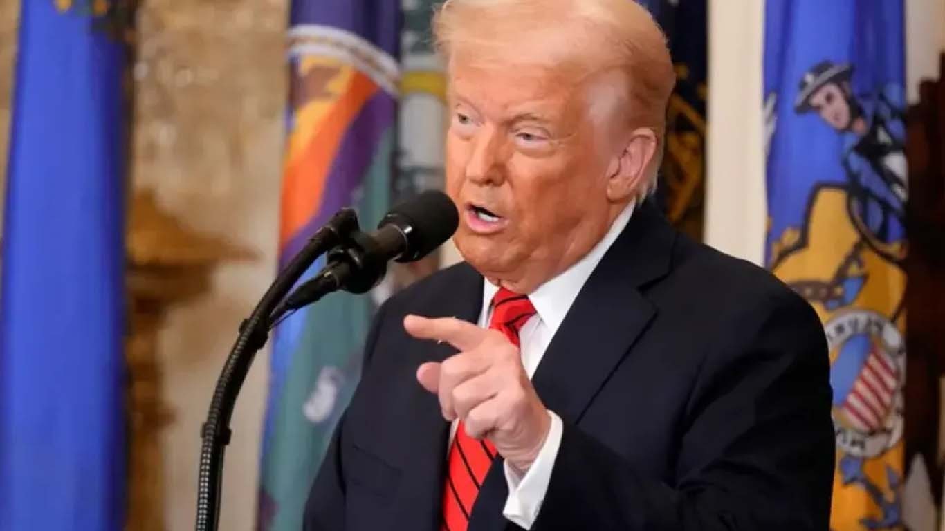 ٹرمپ کا کینیڈین گاڑیوں پر ٹیرف 50فیصد کرنے کا اعلان