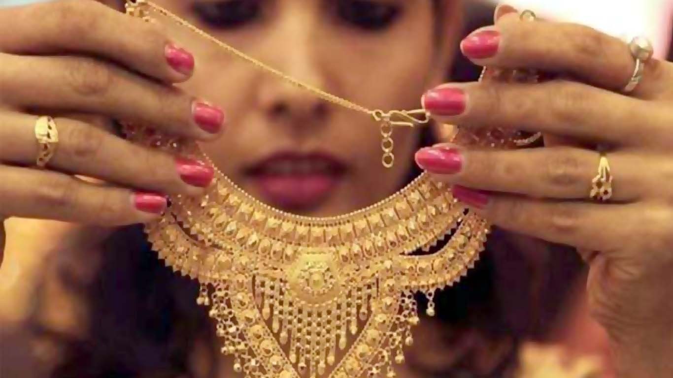 سونے اور چاندی کی قیمتیں عالمی مارکیٹ میں گراوٹ کا شکار