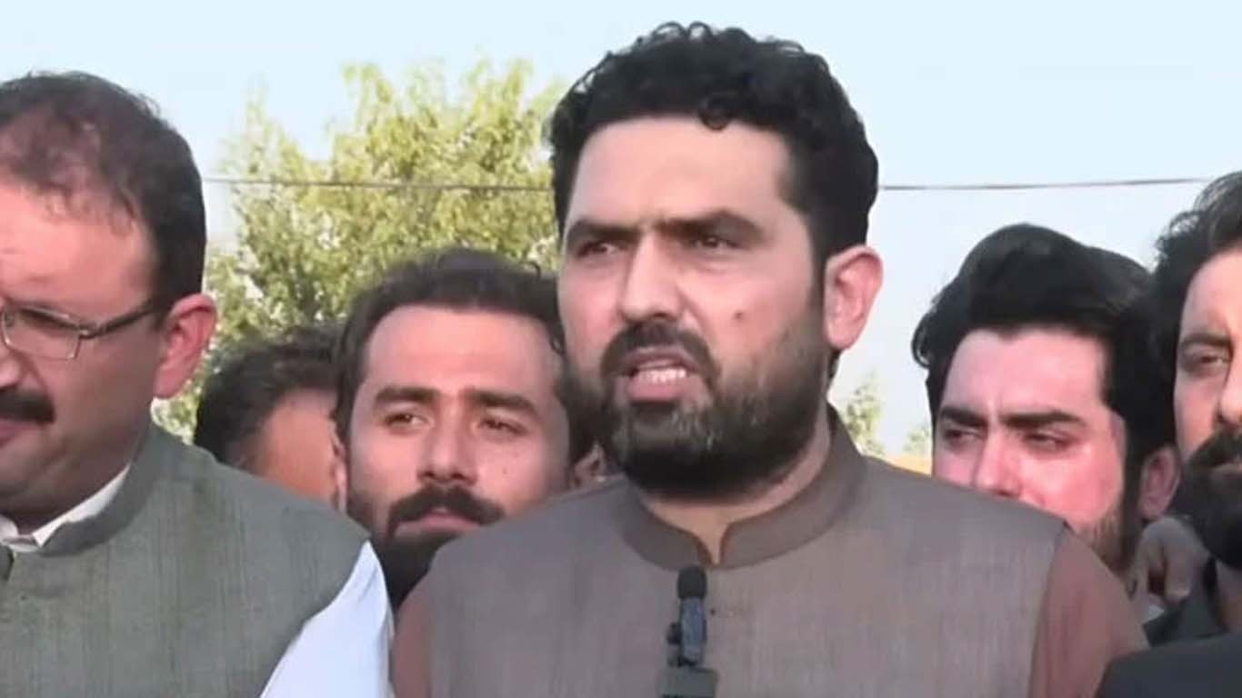سہیل آفریدی نے پیٹرول کی قیمتوں میں مسلسل اضافے کو انتہائی افسوسناک قرار دیدیا